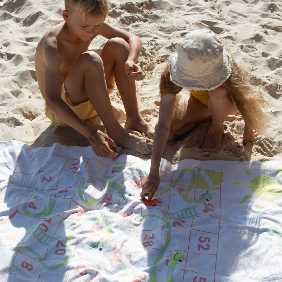 Sunnylife Summer Games Towel Surfing Dino- Multi S1IGAMSU